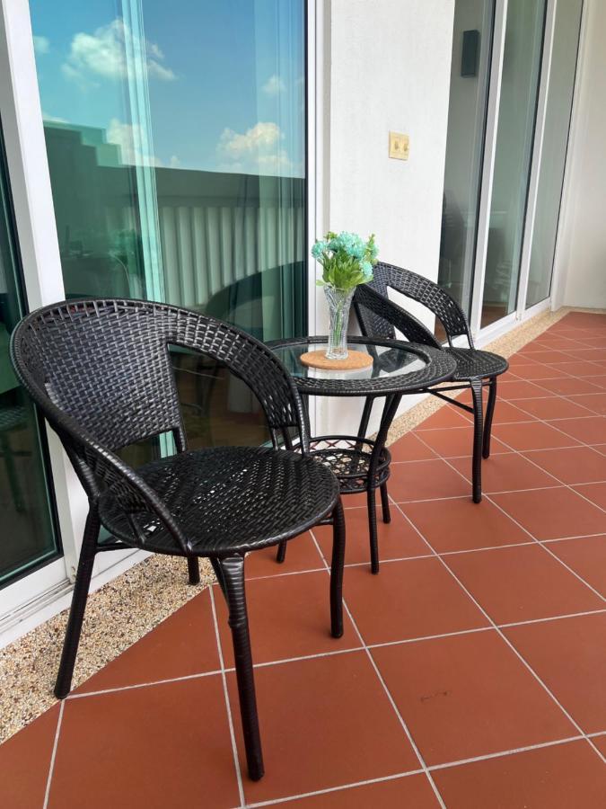 2Beds Seaview Straits Quay Comes With Carpark And Hothub Bagan Jermal エクステリア 写真